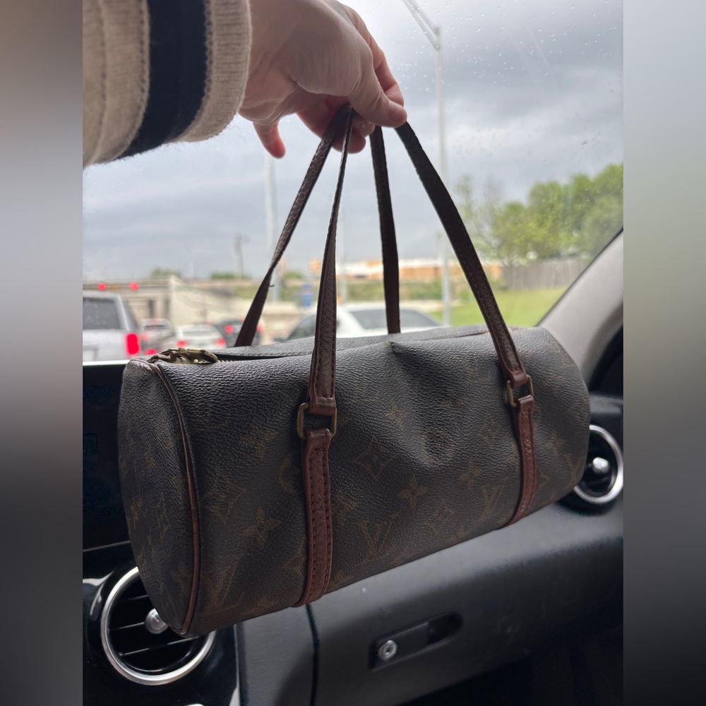 Louis Vuitton papillon 26